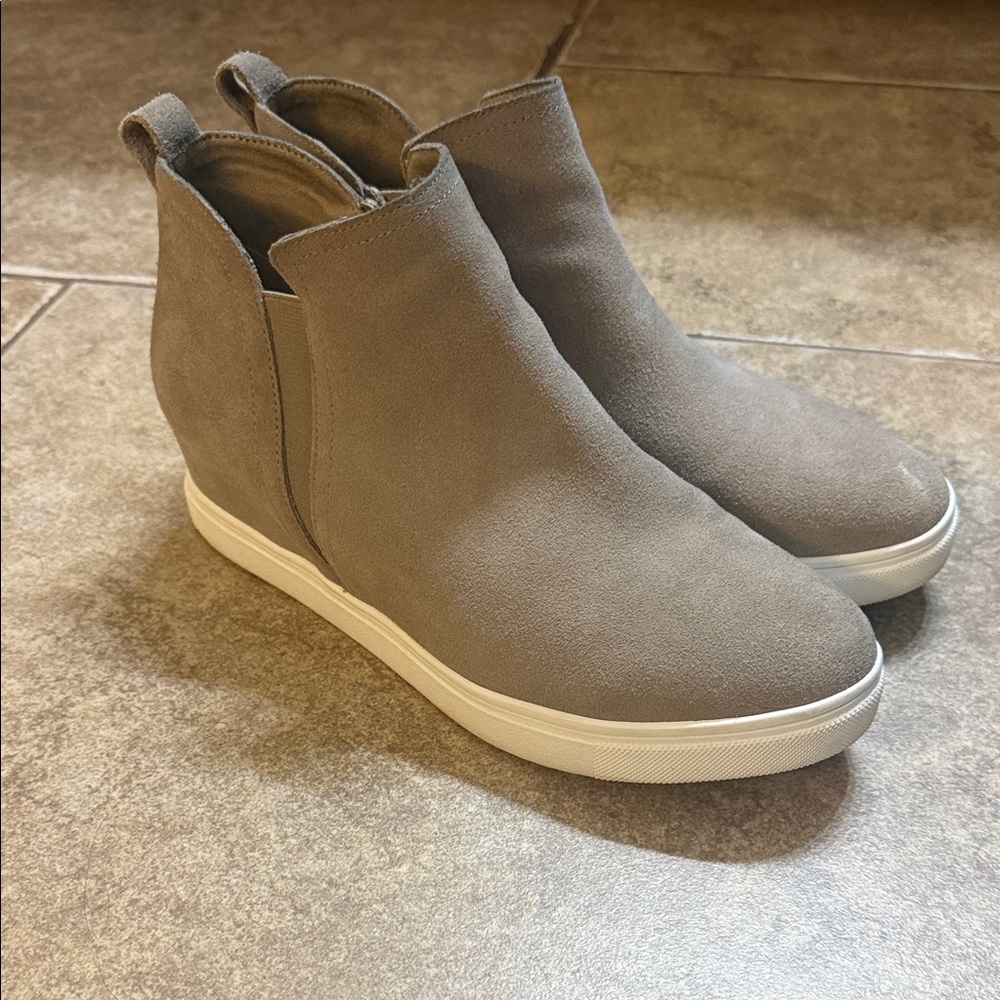 Blondo Gray Ankle Booties